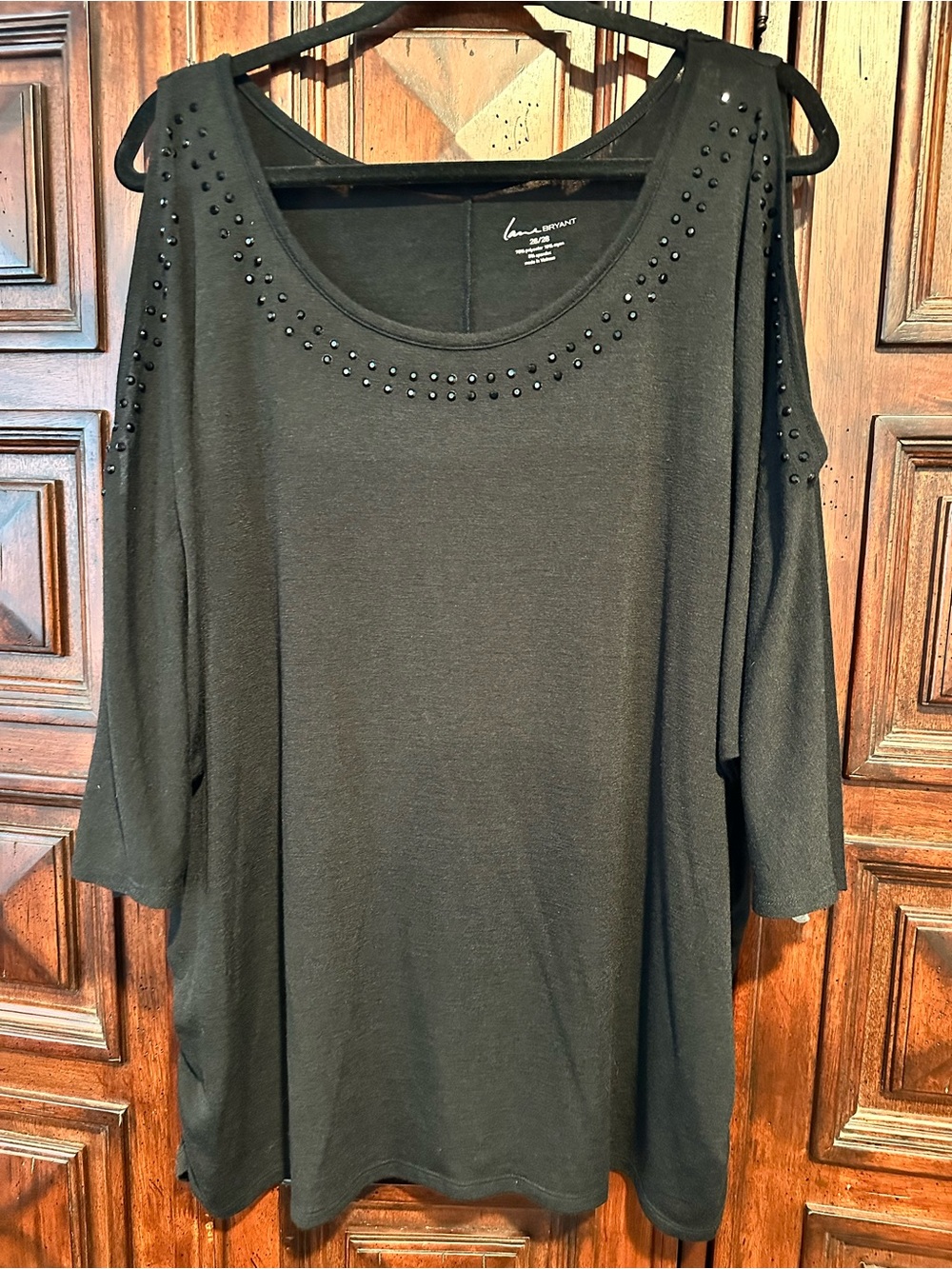 26/28 Lane Bryant Black gemstone Trim Cold-Shoulder Tunic Semi sheer knit.